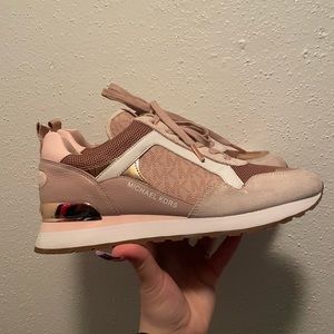 Michael Kors Sneakers